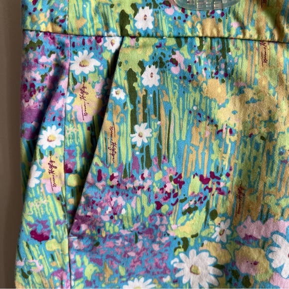 Tommy Hilfiger Floral Print Short Size 14 Cotton Blend Mid Rise Pockets - Picture 2 of 10